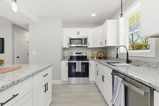 3 Crossman Street A, Taunton, MA 02780