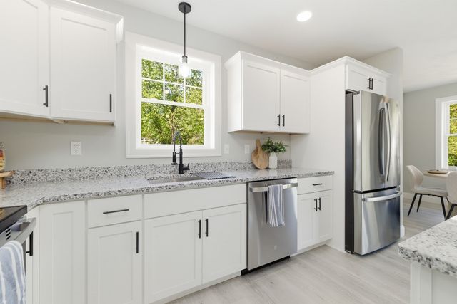 3 Crossman Street A, Taunton, MA 02780