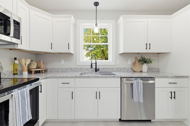 3 Crossman Street A, Taunton, MA 02780