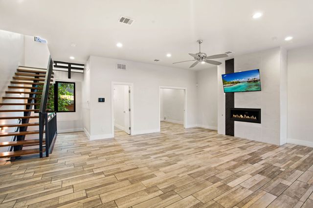 410 Melba Street 3, Dallas, TX 75208