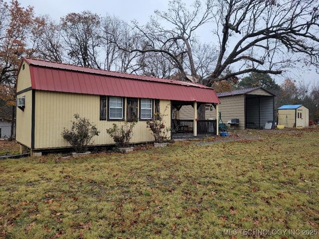 409612 E 1115 Road, Eufaula, OK 74432