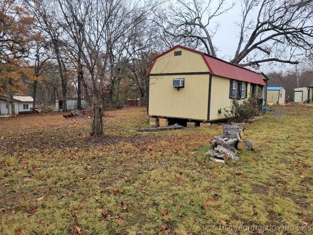 409612 E 1115 Road, Eufaula, OK 74432