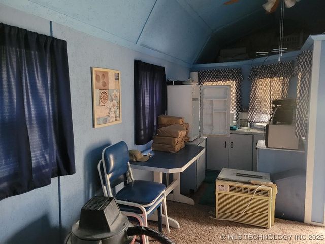409612 E 1115 Road, Eufaula, OK 74432