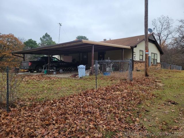 409612 E 1115 Road, Eufaula, OK 74432