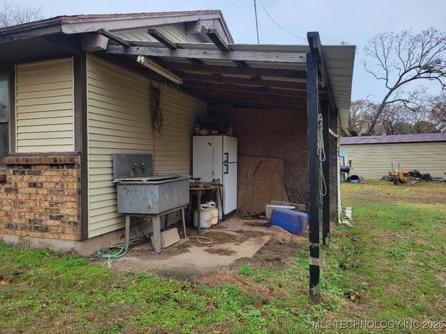 409612 E 1115 Road, Eufaula, OK 74432