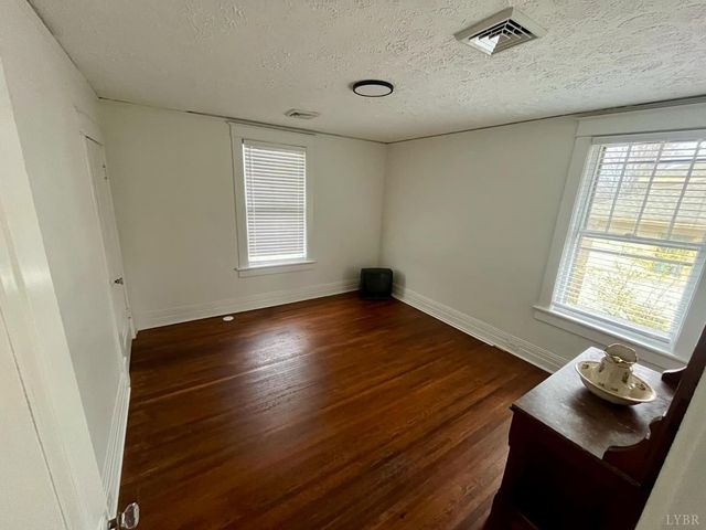 4402 Hilltop Drive, Lynchburg, VA 24502