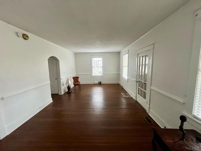 4402 Hilltop Drive, Lynchburg, VA 24502