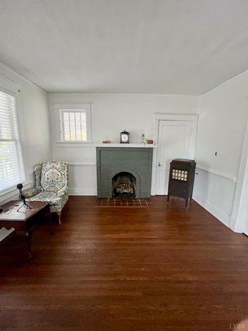 4402 Hilltop Drive, Lynchburg, VA 24502