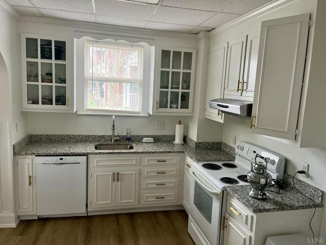 4402 Hilltop Drive, Lynchburg, VA 24502