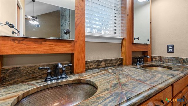9521 Sumac Circle, San Antonio, TX 78266