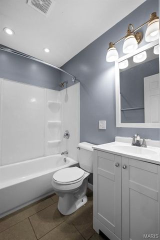 1283 Kingsford Drive, Florissant, MO 63031