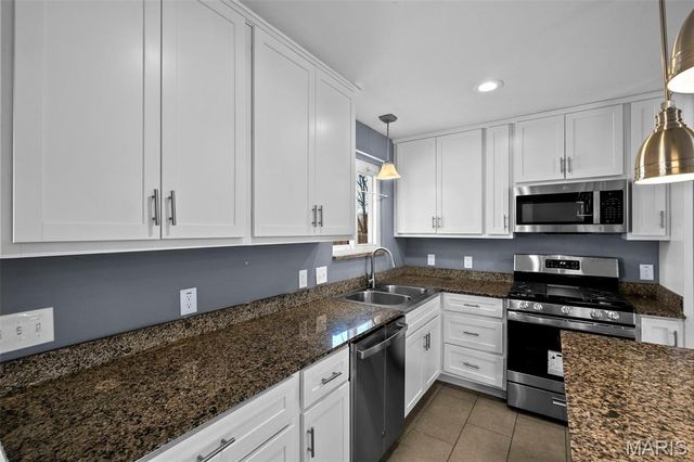 1283 Kingsford Drive, Florissant, MO 63031