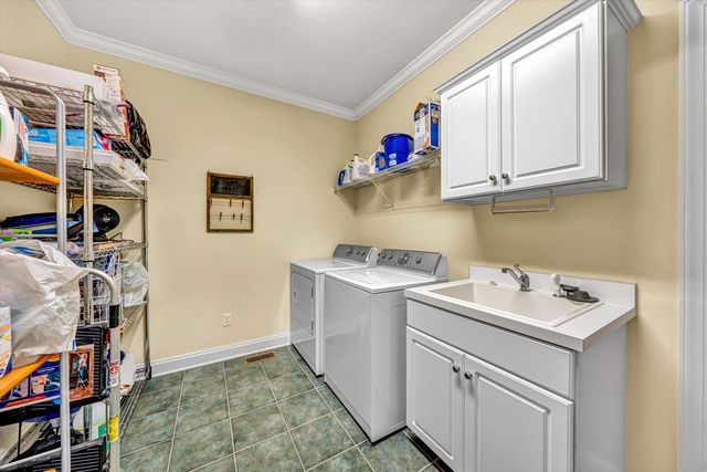 355 Haley Scott DR, Union Hall, VA 24176