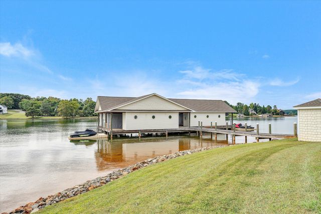 355 Haley Scott DR, Union Hall, VA 24176