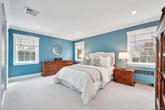 137 Weyford Terrace, Garden City, NY 11530