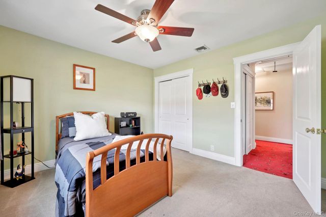 137 Weyford Terrace, Garden City, NY 11530