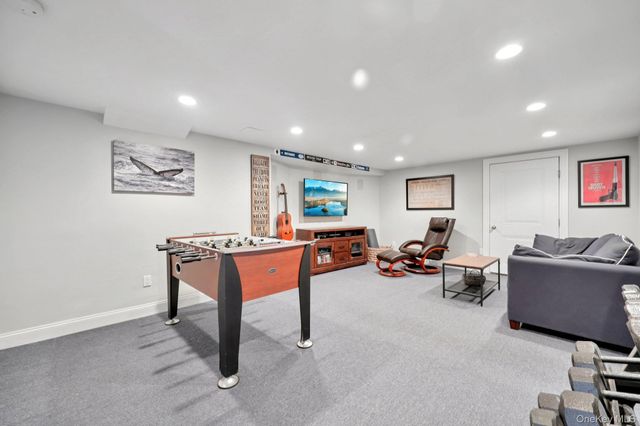 137 Weyford Terrace, Garden City, NY 11530