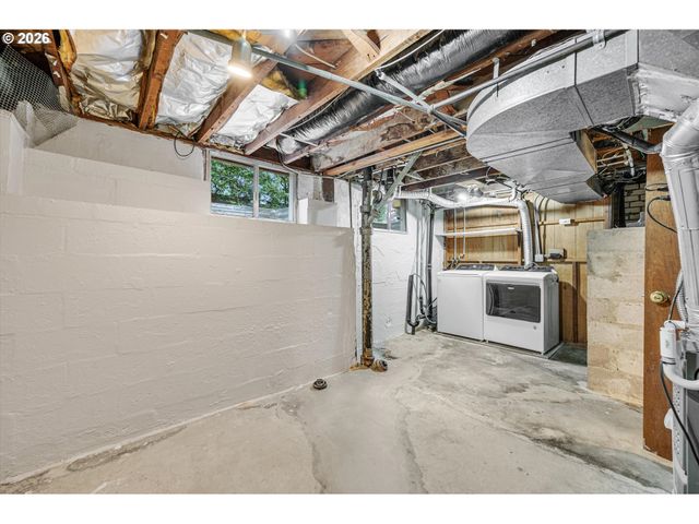 6106 Se CLINTON St, Portland, OR 97206