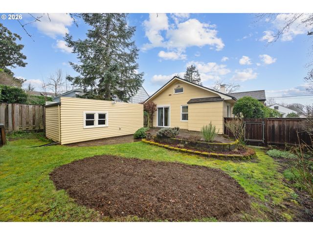 6106 Se CLINTON St, Portland, OR 97206
