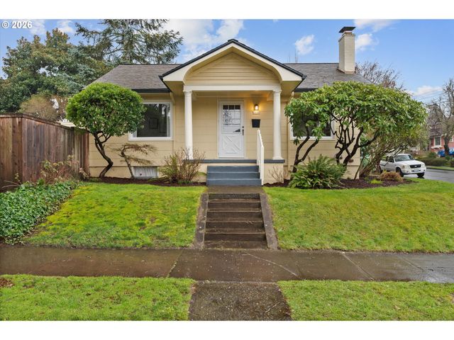 6106 Se CLINTON St, Portland, OR 97206