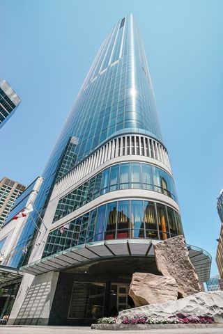 1 Dalton Street 4504, Boston, MA 02115