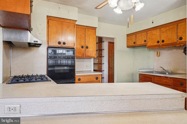 662 E WALNUT RD, Vineland, NJ 08360