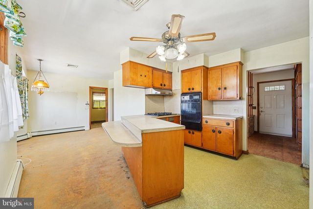 662 E WALNUT RD, Vineland, NJ 08360