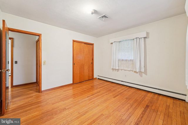 662 E WALNUT RD, Vineland, NJ 08360