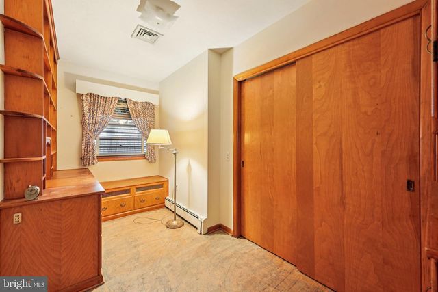 662 E WALNUT RD, Vineland, NJ 08360