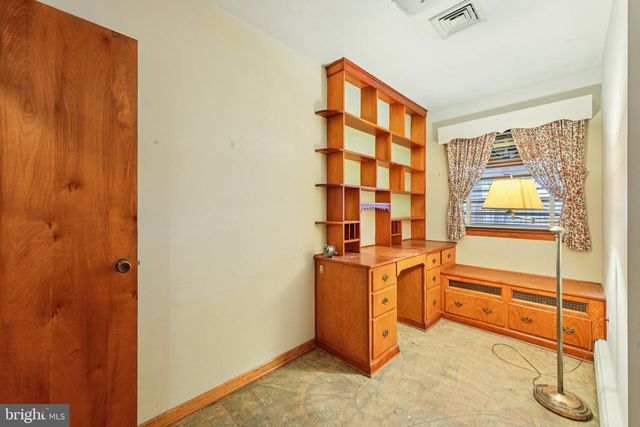 662 E WALNUT RD, Vineland, NJ 08360