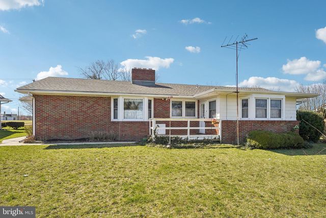 662 E WALNUT RD, Vineland, NJ 08360