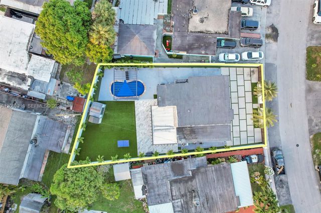 831 E 10th Pl, Hialeah, FL 33010