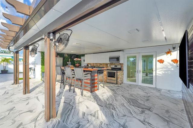831 E 10th Pl, Hialeah, FL 33010