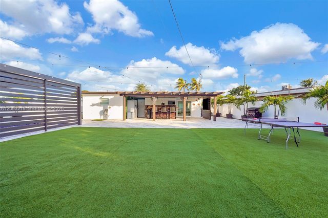 831 E 10th Pl, Hialeah, FL 33010