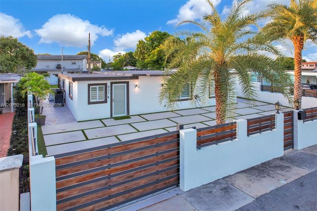 831 E 10th Pl, Hialeah, FL 33010