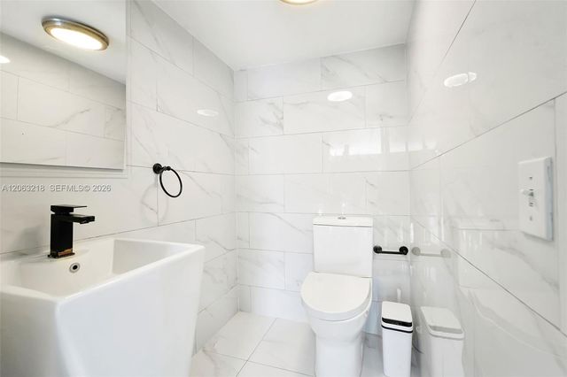 831 E 10th Pl, Hialeah, FL 33010