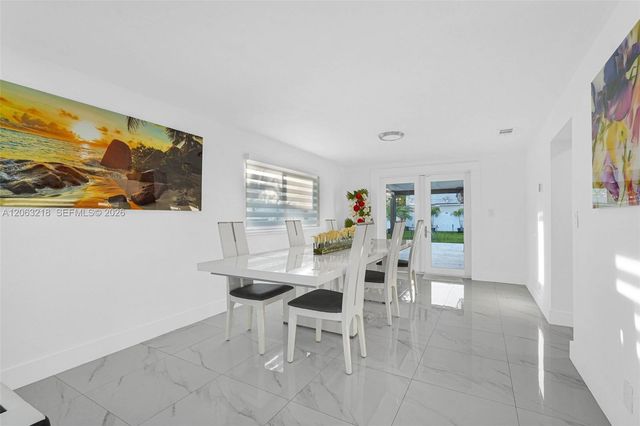 831 E 10th Pl, Hialeah, FL 33010