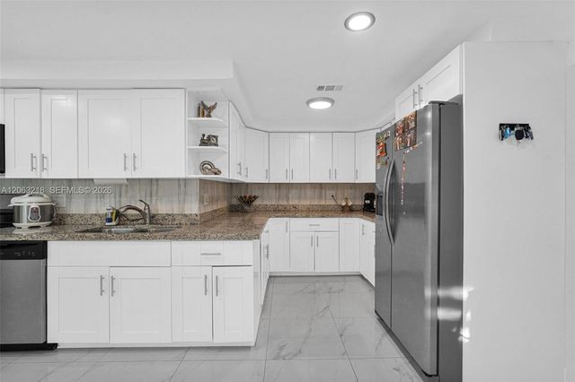 831 E 10th Pl, Hialeah, FL 33010