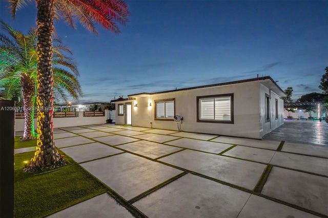 831 E 10th Pl, Hialeah, FL 33010