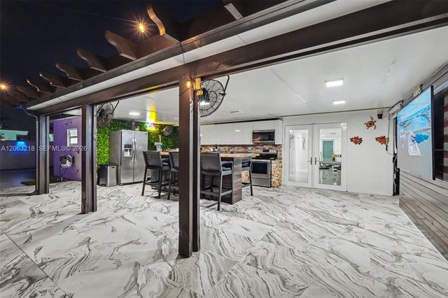 831 E 10th Pl, Hialeah, FL 33010