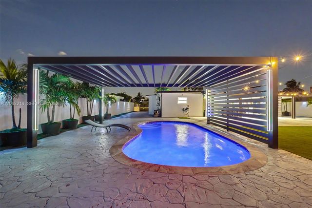831 E 10th Pl, Hialeah, FL 33010