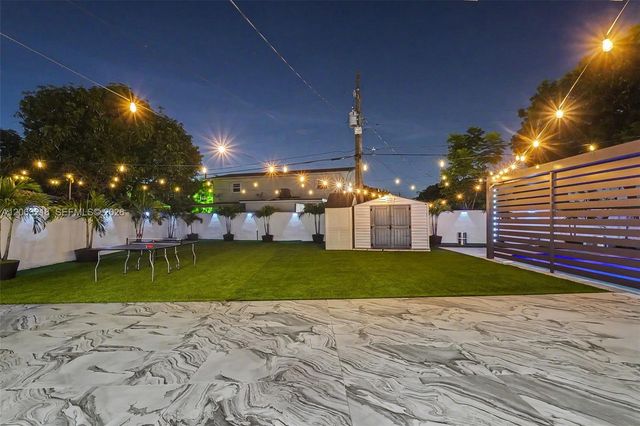 831 E 10th Pl, Hialeah, FL 33010