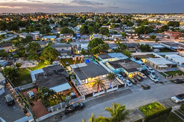 831 E 10th Pl, Hialeah, FL 33010