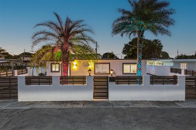831 E 10th Pl, Hialeah, FL 33010