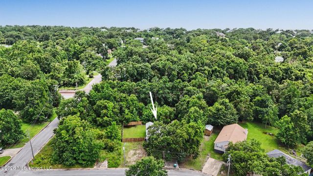 203 Mcdonald Drive, Pass Christian, MS 39571