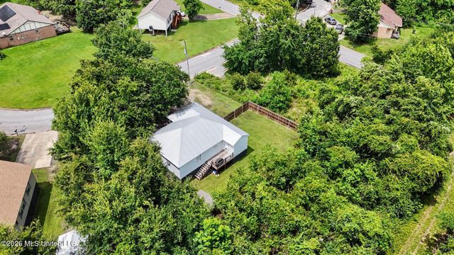 203 Mcdonald Drive, Pass Christian, MS 39571