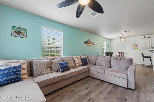 203 Mcdonald Drive, Pass Christian, MS 39571