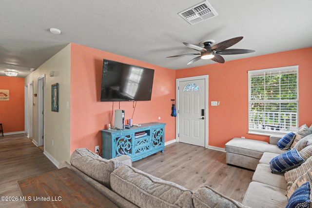 203 Mcdonald Drive, Pass Christian, MS 39571