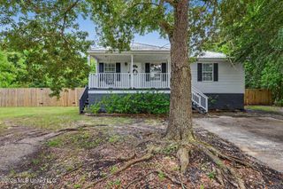 203 Mcdonald Drive, Pass Christian, MS 39571