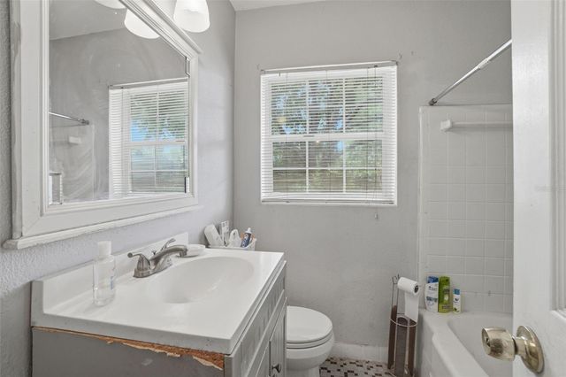 301 VERBENA DRIVE, Orlando, FL 32807